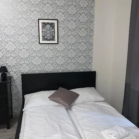 Only Ladies - Female Only Hostel Prague